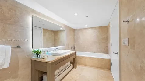 102 24th Street Miami Beach FL 33139