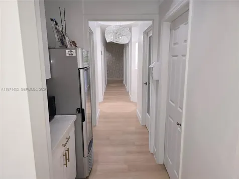 7245 SW 57th Court South Miami FL 33143