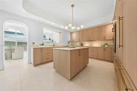 178 NE 45th Street Miami FL 33137