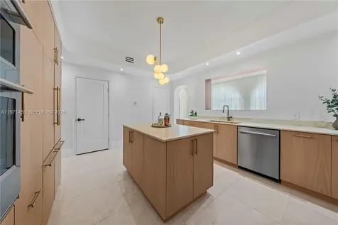 178 NE 45th Street Miami FL 33137