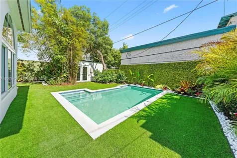 178 NE 45th Street Miami FL 33137