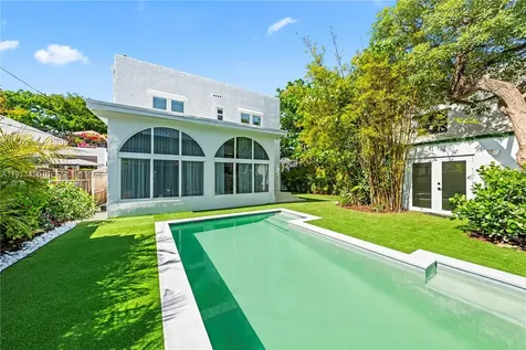 178 NE 45th Street Miami FL 33137