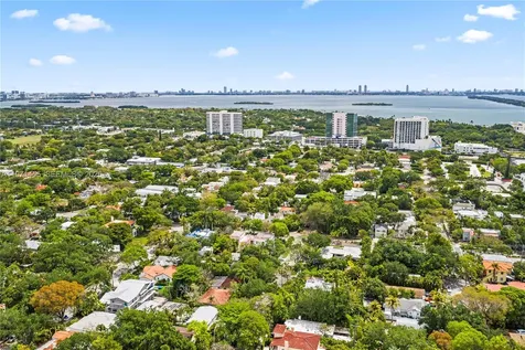 178 NE 45th Street Miami FL 33137