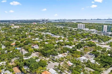 178 NE 45th Street Miami FL 33137