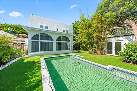 178 NE 45th Street Miami FL 33137