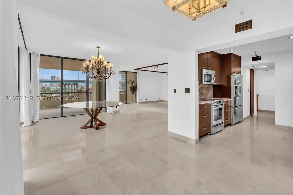 19355 Turnberry Way Aventura FL 33180