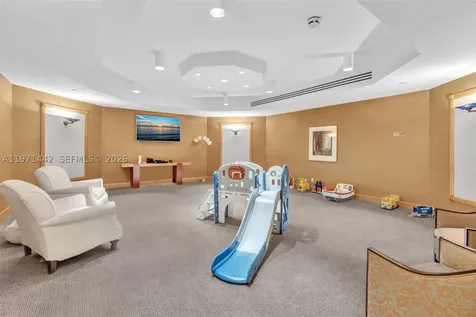 19355 Turnberry Way Aventura FL 33180