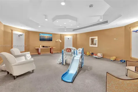 19355 Turnberry Way Aventura FL 33180