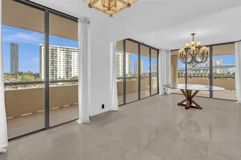 19355 Turnberry Way Aventura FL 33180