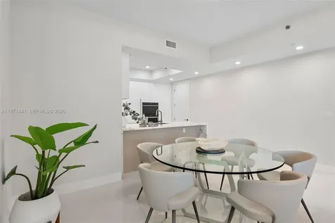 16001 Collins Avenue Sunny Isles Beach FL 33160