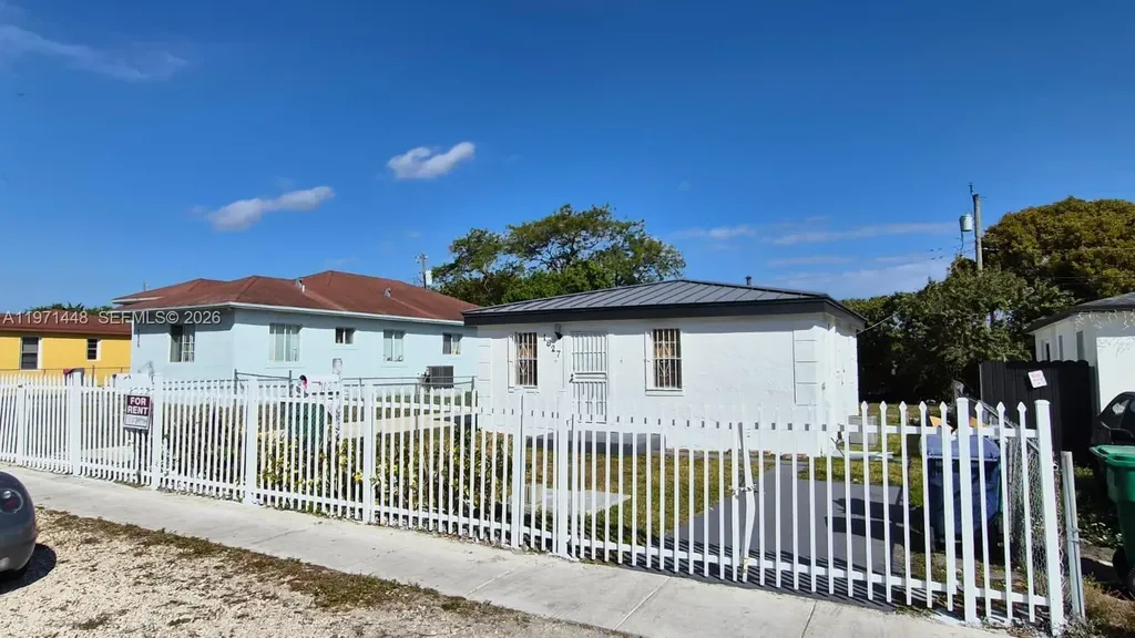 1827 NW 74th Terrace Miami FL 33147