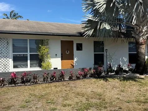 11155 NW 27th Place Sunrise FL 33322
