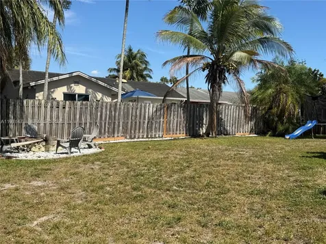 11155 NW 27th Place Sunrise FL 33322