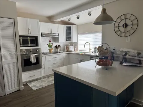 11155 NW 27th Place Sunrise FL 33322