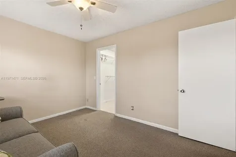 900 SW 125th Way Pembroke Pines FL 33027