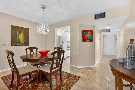 900 SW 125th Way Pembroke Pines FL 33027