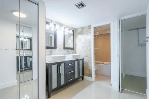 20347 W Country Club Drive Aventura FL 33180