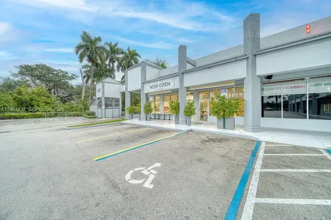 Restaurant For Sale On Busy Biscayne Boulevard North Miami Beach FL 33160