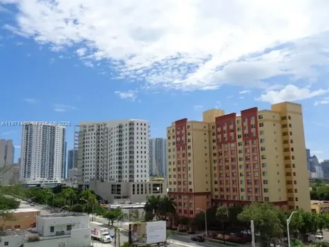36 NW 6 Avenue Miami FL 33128