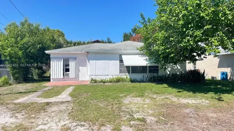 2908 Dunbar Street Fort Pierce FL 34947
