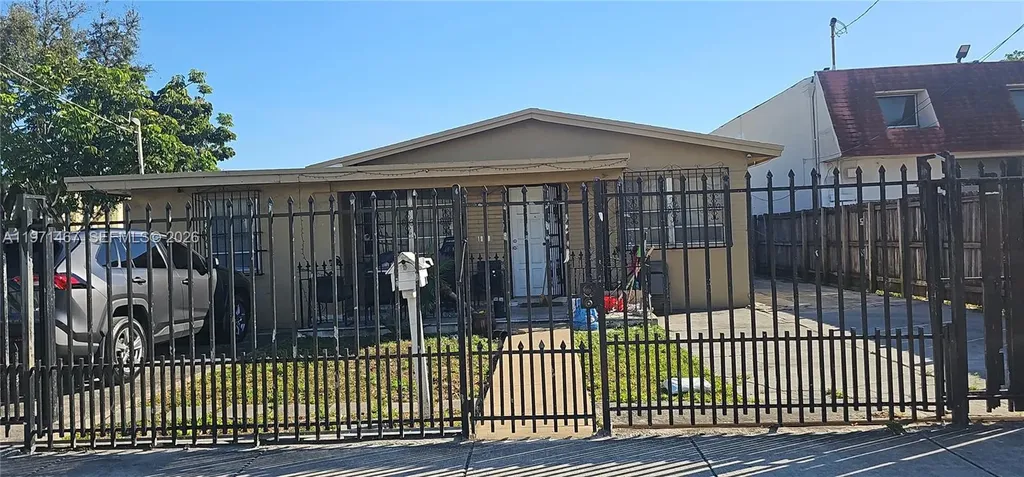 1920 NW 21st Terrace Miami FL 33142