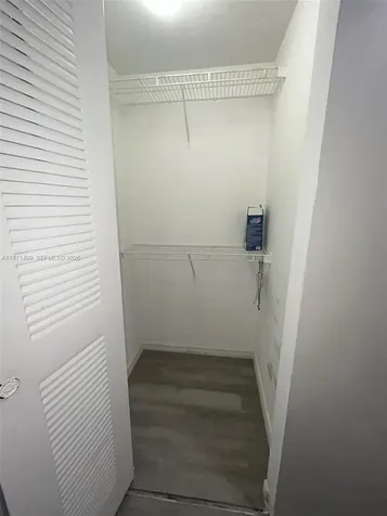 5085 NW 7th Street Miami FL 33126