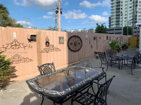 3560 NW 35th Street Miami FL 33142