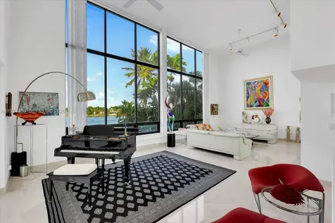 279 N Hibiscus Drive Miami Beach FL 33139