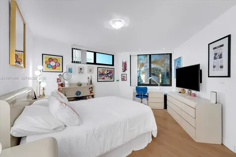 279 N Hibiscus Drive Miami Beach FL 33139