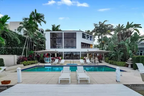 279 N Hibiscus Drive Miami Beach FL 33139