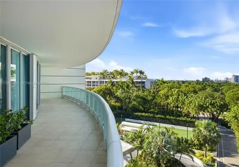 2127 Brickell Avenue Miami FL 33129