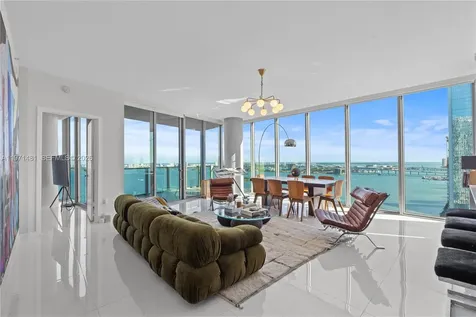 2900 NE 7th Avenue Miami FL 33137