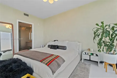 2900 NE 7th Avenue Miami FL 33137