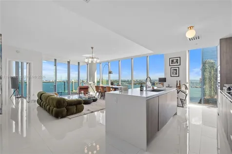 2900 NE 7th Avenue Miami FL 33137