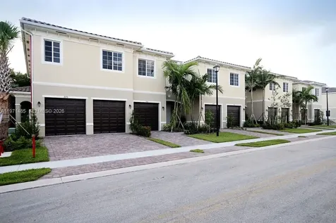 2844 SW 81 Miramar FL 33025