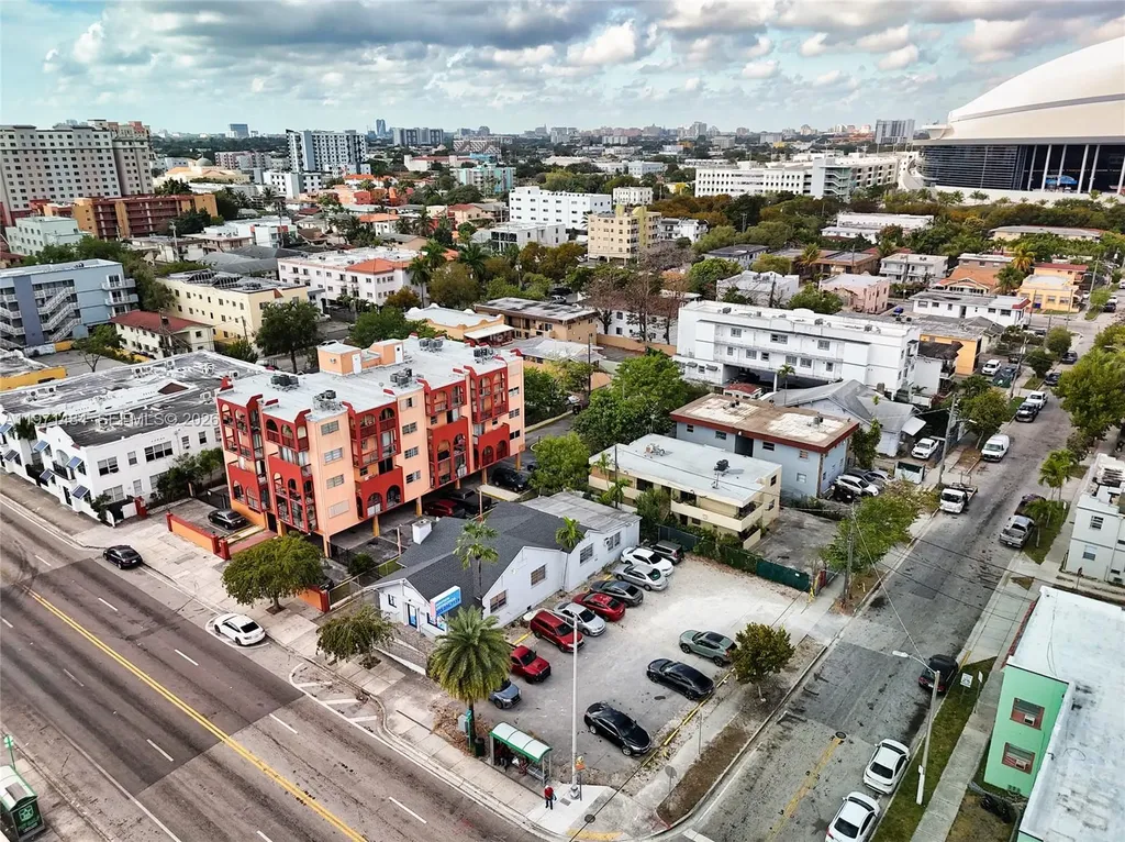 432 NW 12th Avenue Miami FL 33128