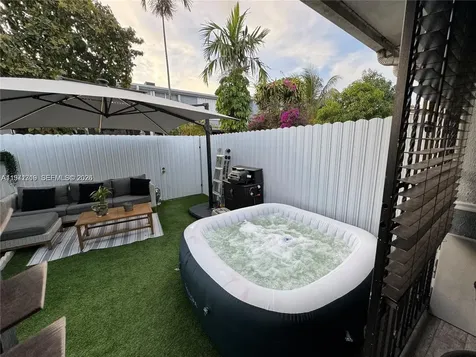 3870 W 8th Lane Hialeah FL 33012