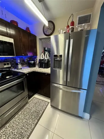 3870 W 8th Lane Hialeah FL 33012
