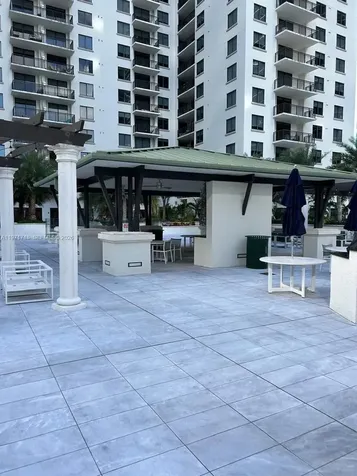 999 SW 1st Avenue Miami FL 33130