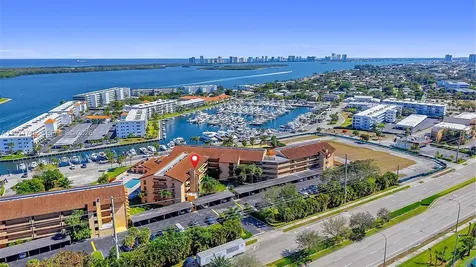 1030 Us Highway 1 North Palm Beach FL 33408