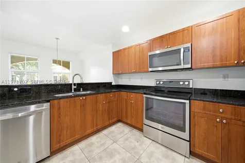 8999 NW 107th Court Doral FL 33178