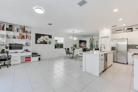 2369 NW 131st Circle Miami FL 33167