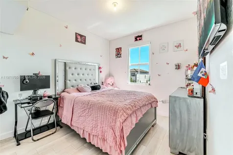 2369 NW 131st Circle Miami FL 33167