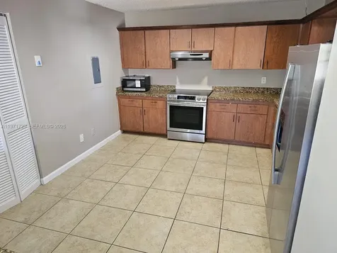 3520 NW 95th Terrace Sunrise FL 33351