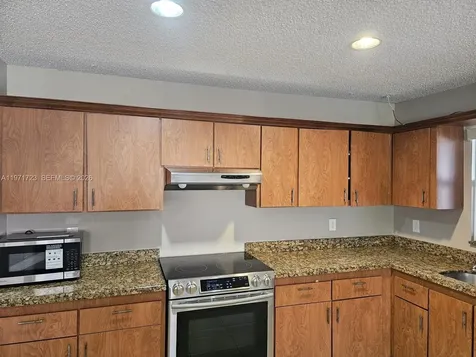 3520 NW 95th Terrace Sunrise FL 33351