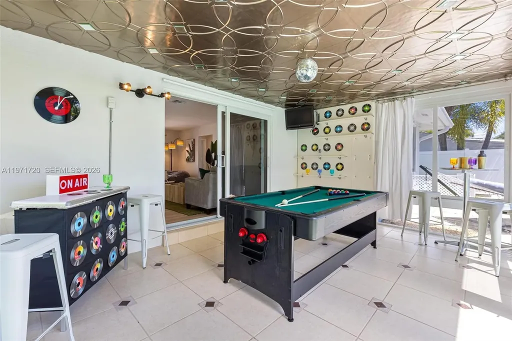 2770 NE 30th Street Lighthouse Point FL 33064