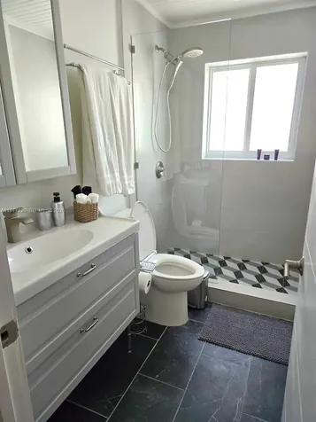 2770 NE 30th Street Lighthouse Point FL 33064