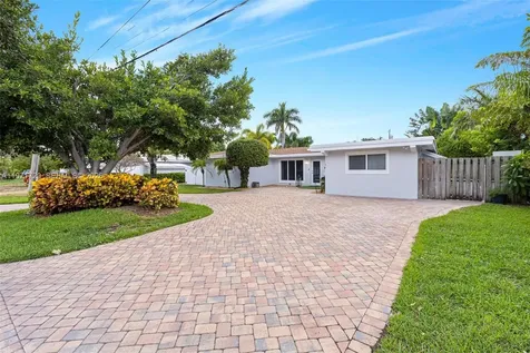 2770 NE 30th Street Lighthouse Point FL 33064