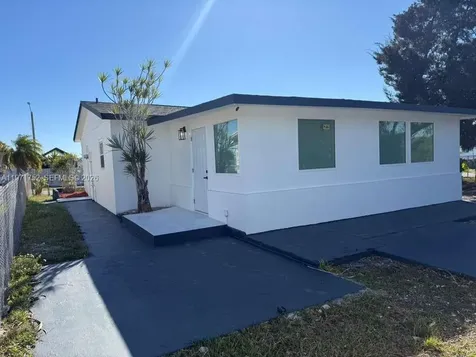 22534 SW 114th Place Miami FL 33170