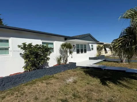22534 SW 114th Place Miami FL 33170